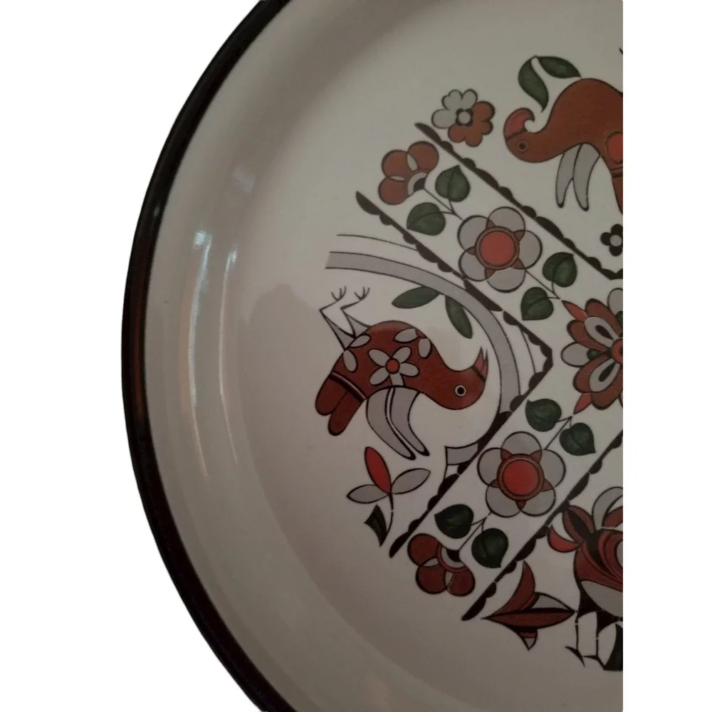 Vintage Royal Prestige Mic Mac Genuine Stone Ware Plate Japan 9702 diameter 11''